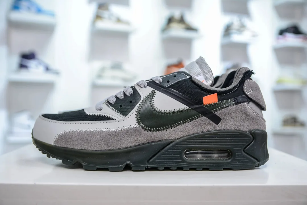 Nike Air Max 90 GPX Collab Sneakers — QC