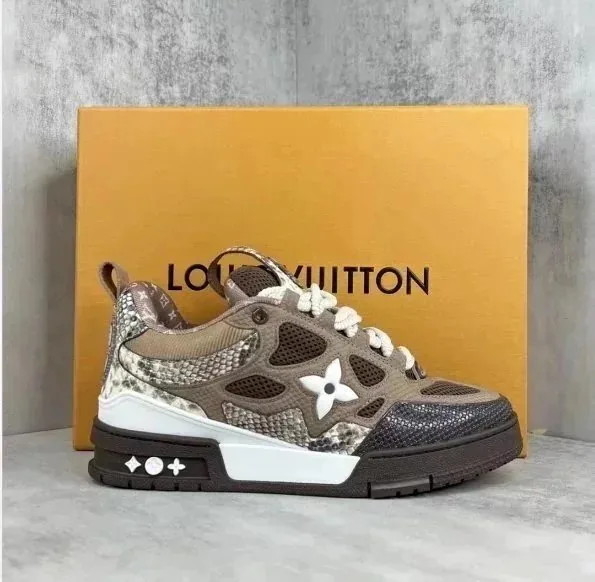 Louis Vuitton LV Trainer Brown Trainers — Photo 11