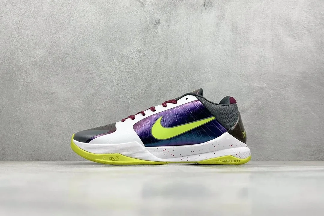 Nike Kobe 5 Basketball Shoes — Photo 2