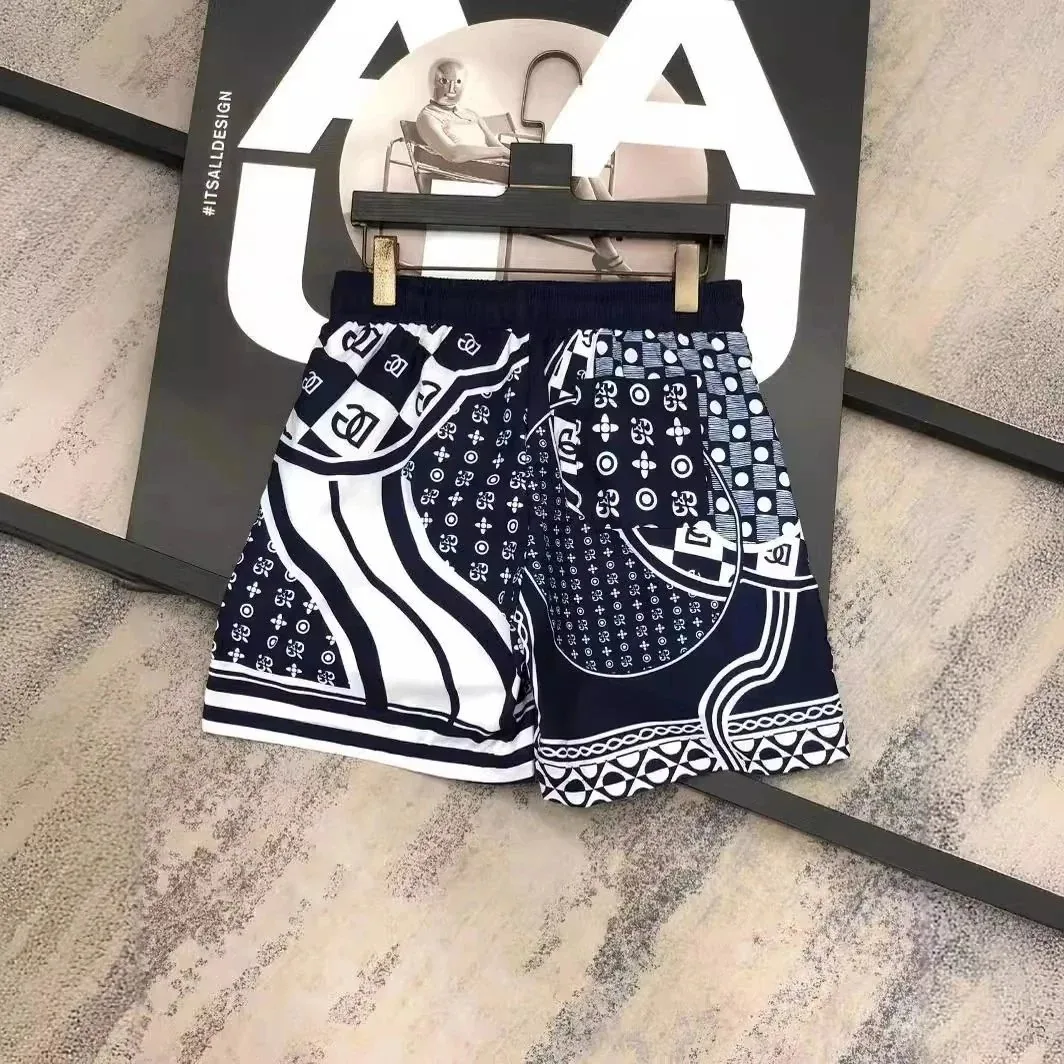 Woven Quick-Dry Digital Print Shorts — Photo 3