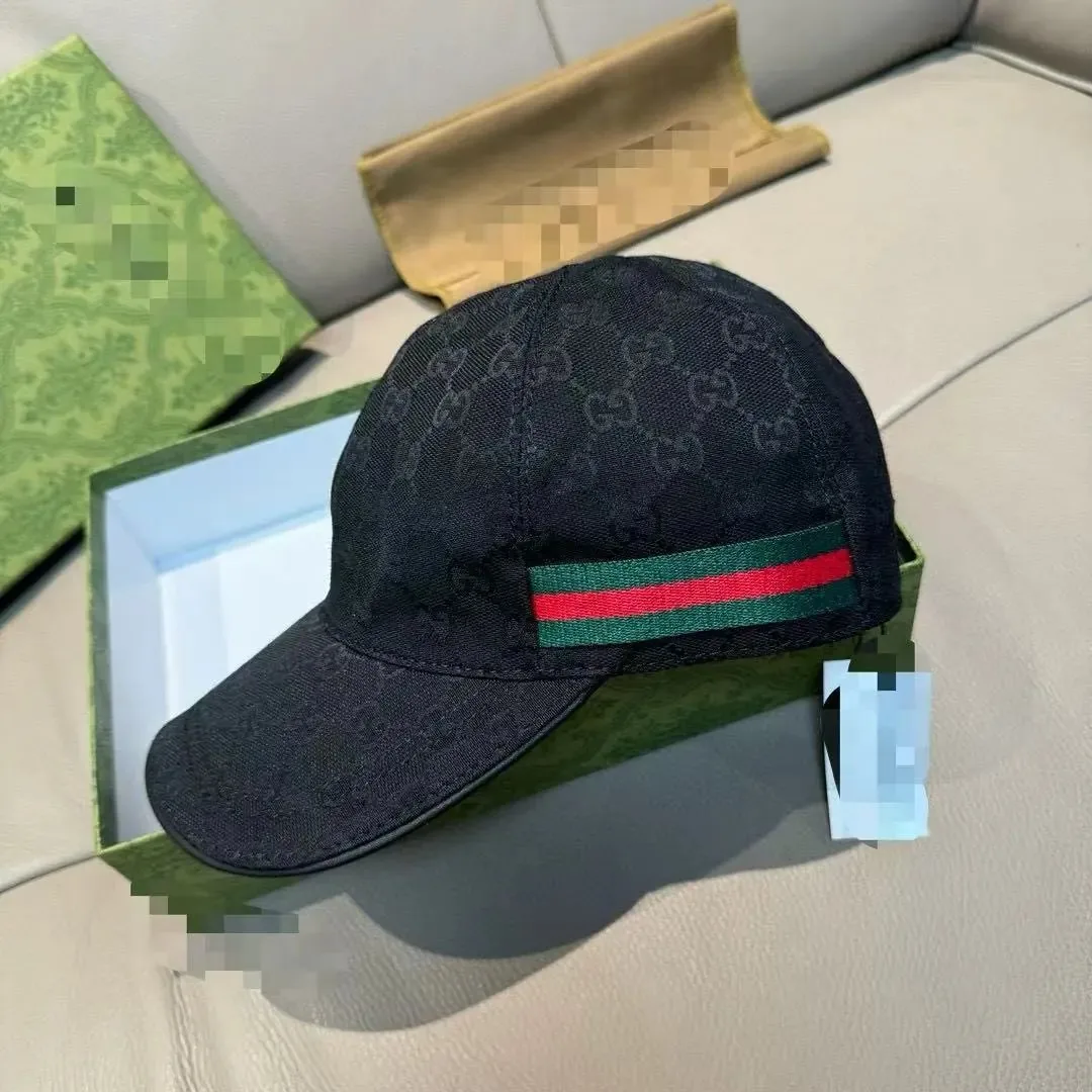 Red Jacquard Letter Baseball Cap — Photo 7