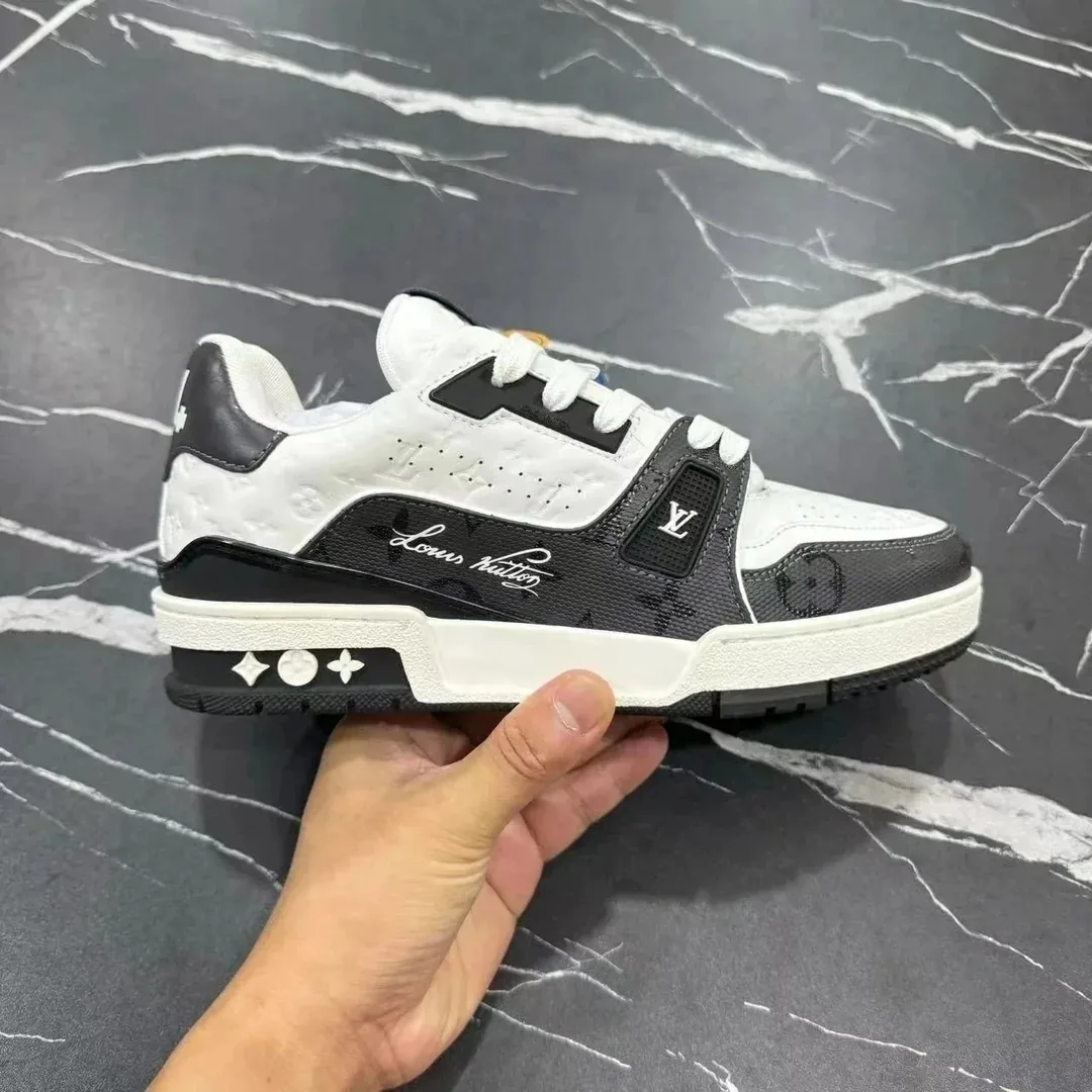 Louis Vuitton LV Trainer White Custom Trainers — Photo 13