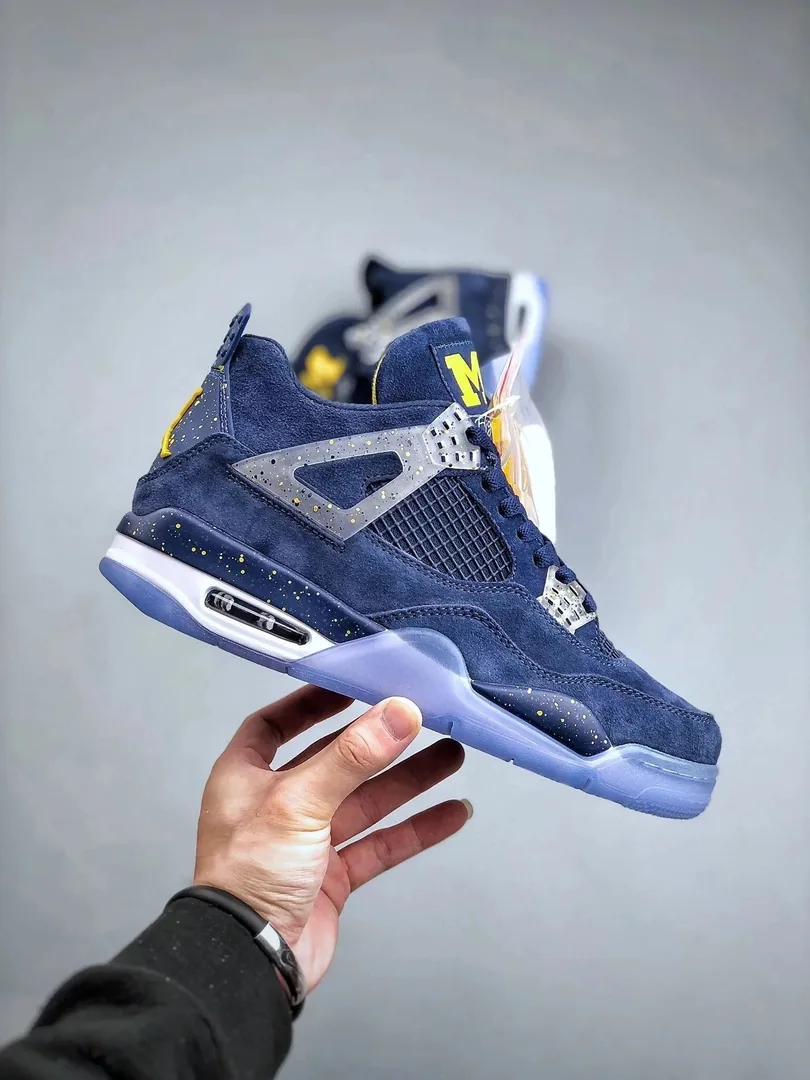 Jordan 4 Basketball Sneakers — Photo 13