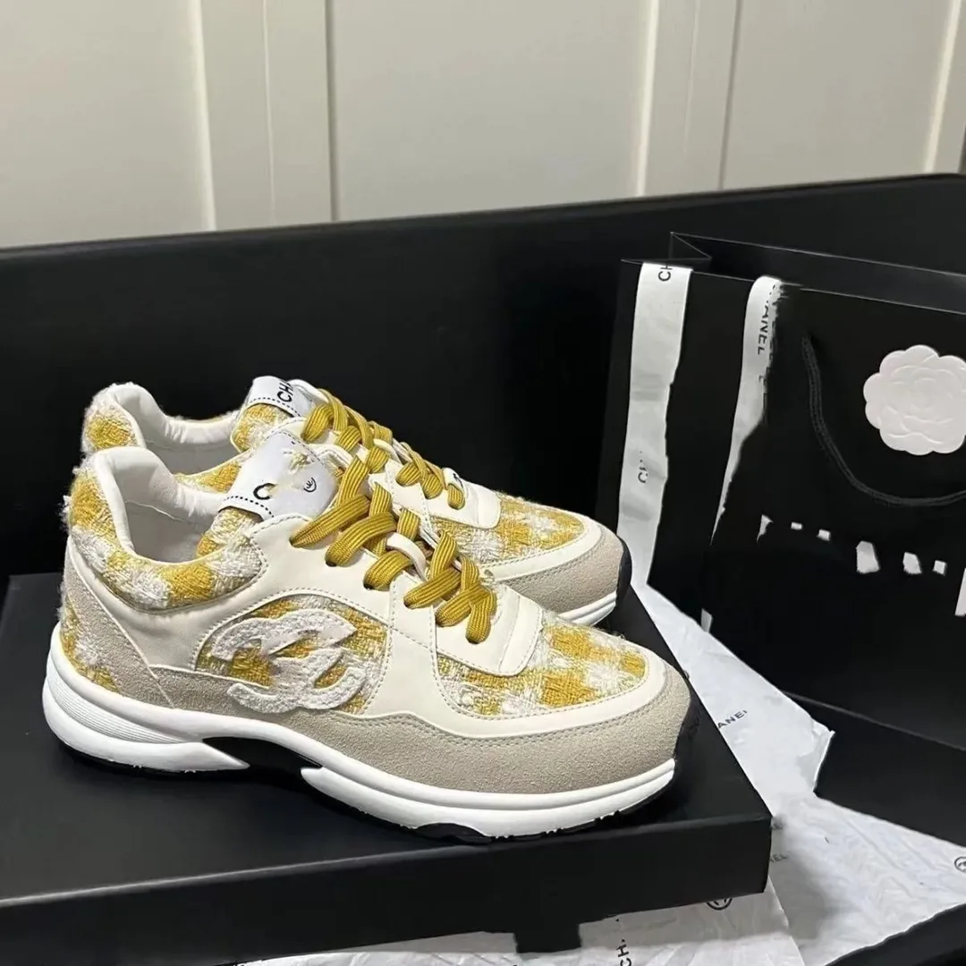 Chanel CC Sneakers Black Flats — Photo 15