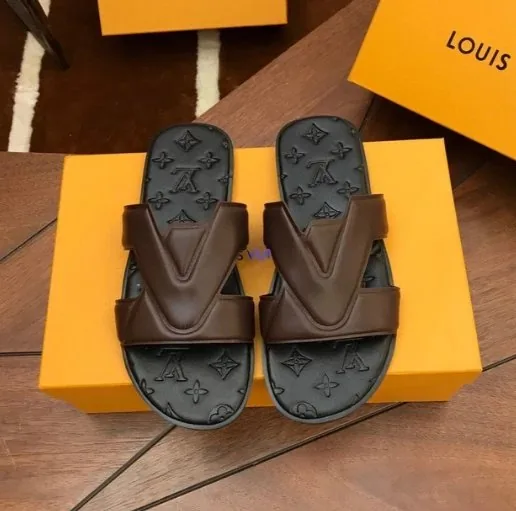 Oasis Mule Slides — QC