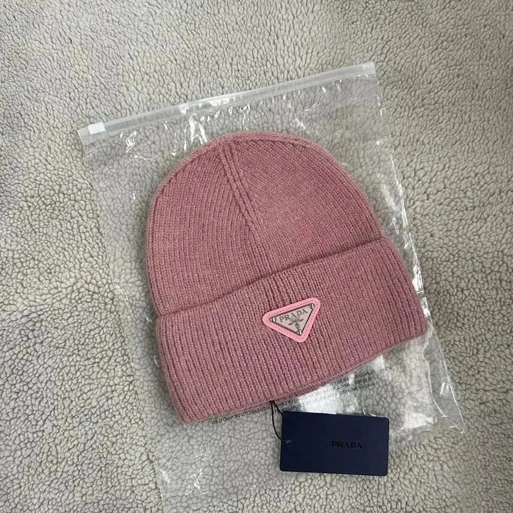 Prada Triangle Logo Knit Beanie — QC