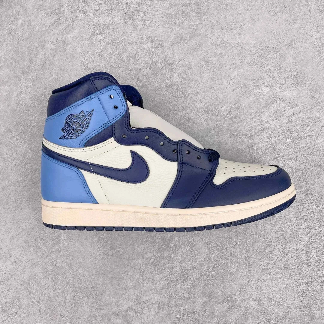 Air Jordan 1 White Sneakers — Photo 2