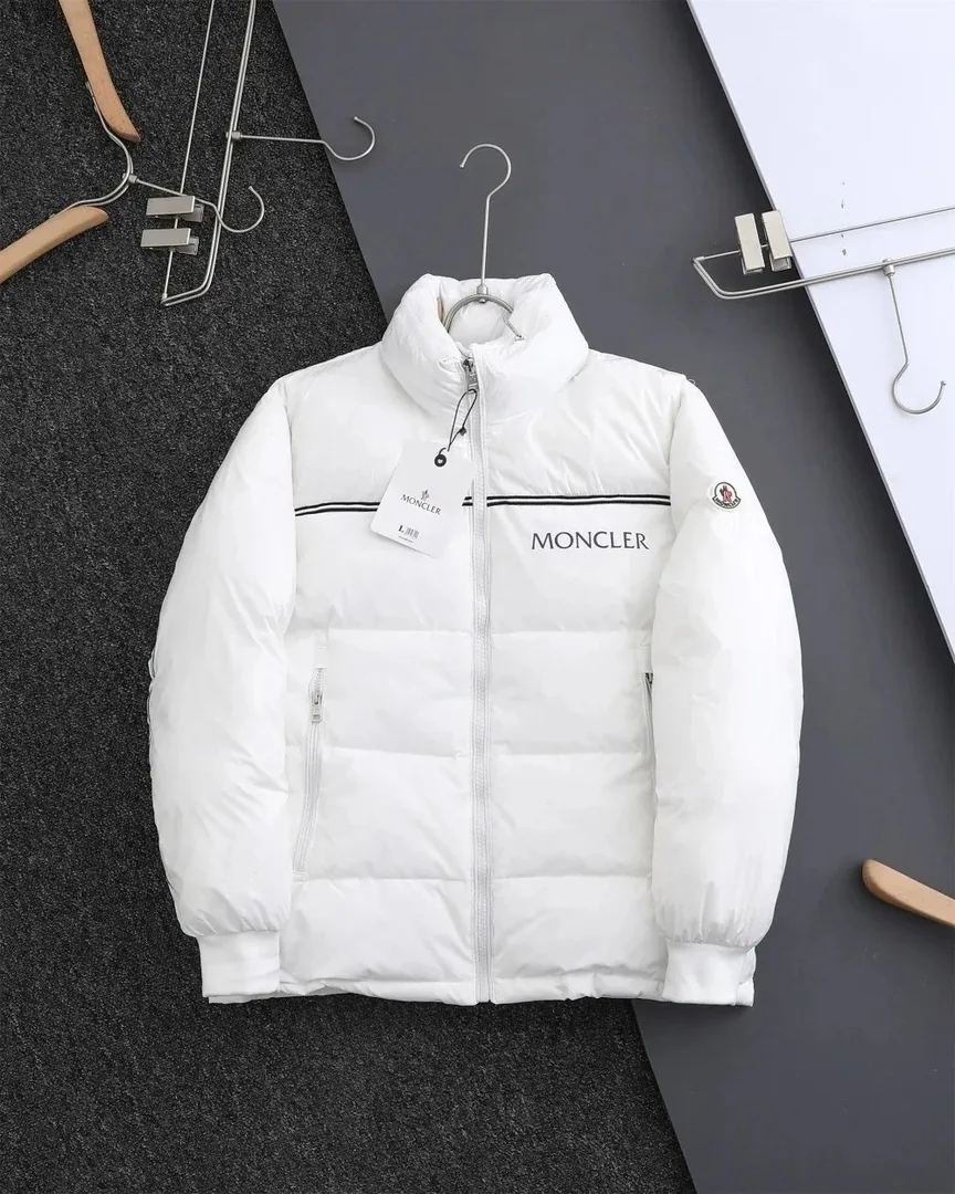 Moncler Down Jacket — Photo 3