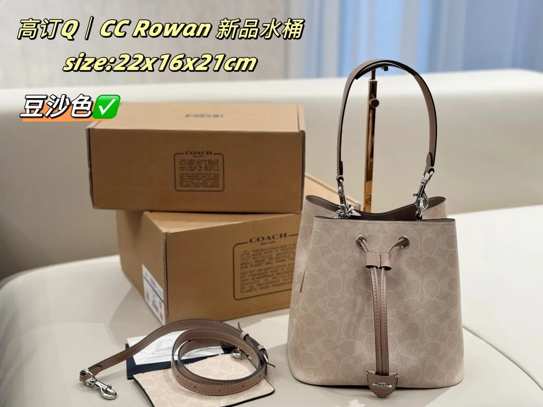 Coach Bucket Bag — photo 4