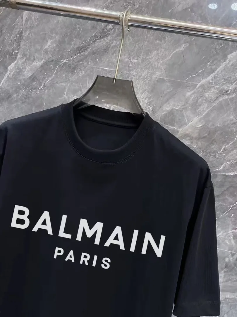 Balenciaga T-Shirt — Photo 4