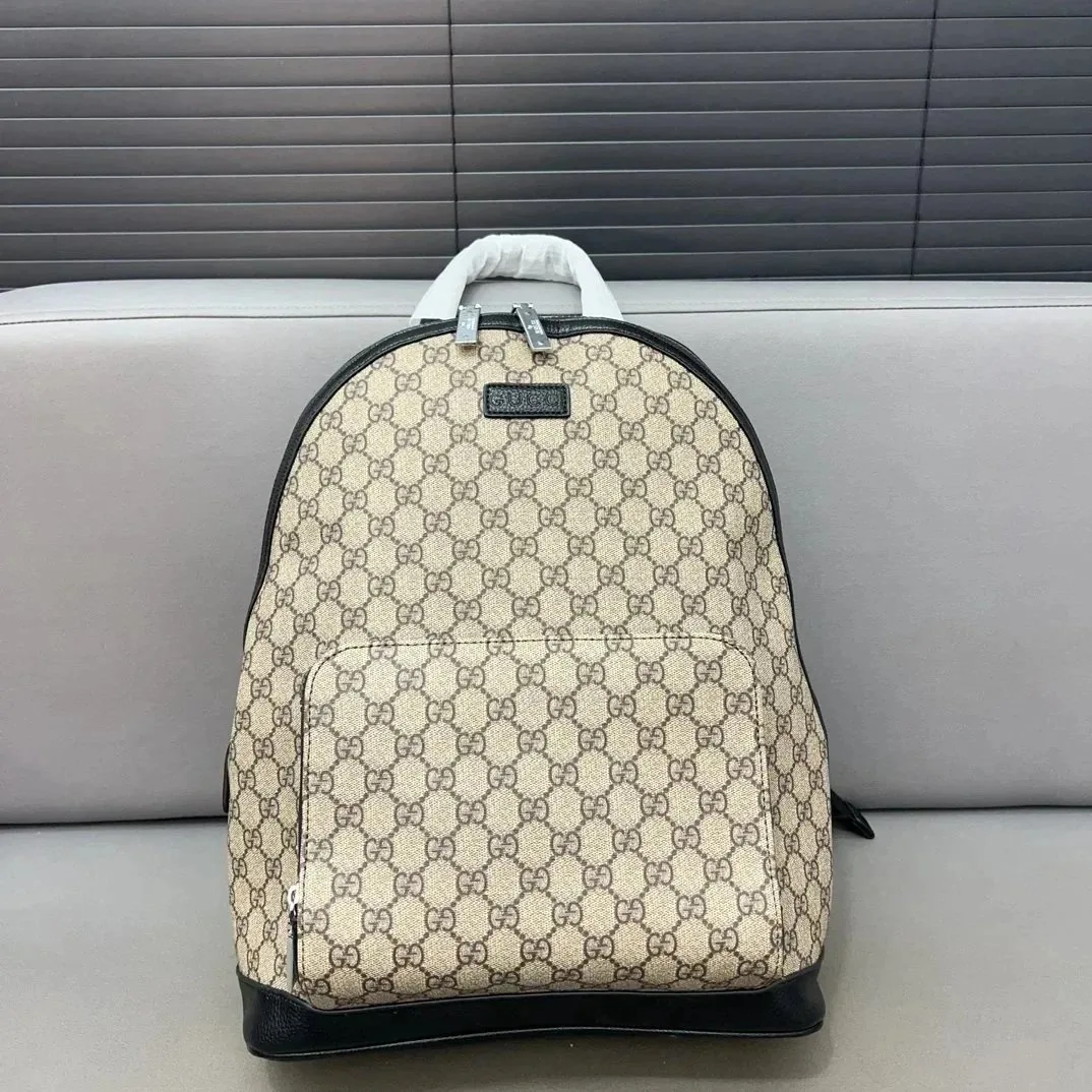 Backpack — Photo 3