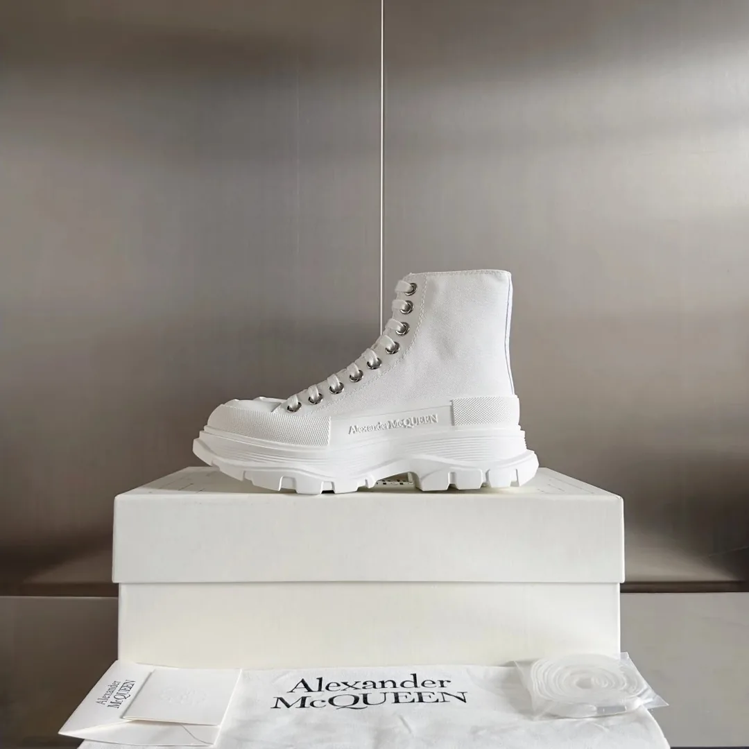 Alexander McQueen Tread Slick White Sneakers — Photo 11