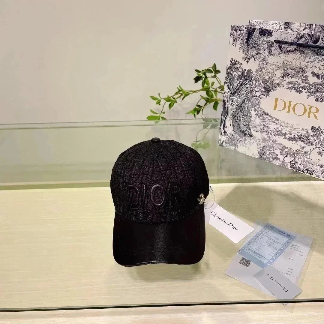 Fendi FF Logo Baseball Cap Collection — Photo 8
