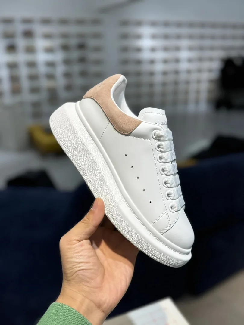 Alexander McQueen Oversized Sneaker White Black Platform Sneakers — Photo 7