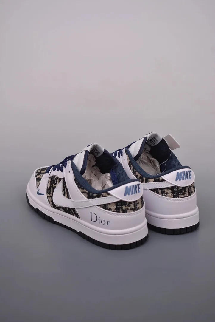 Nike SB Dunk Low — QC