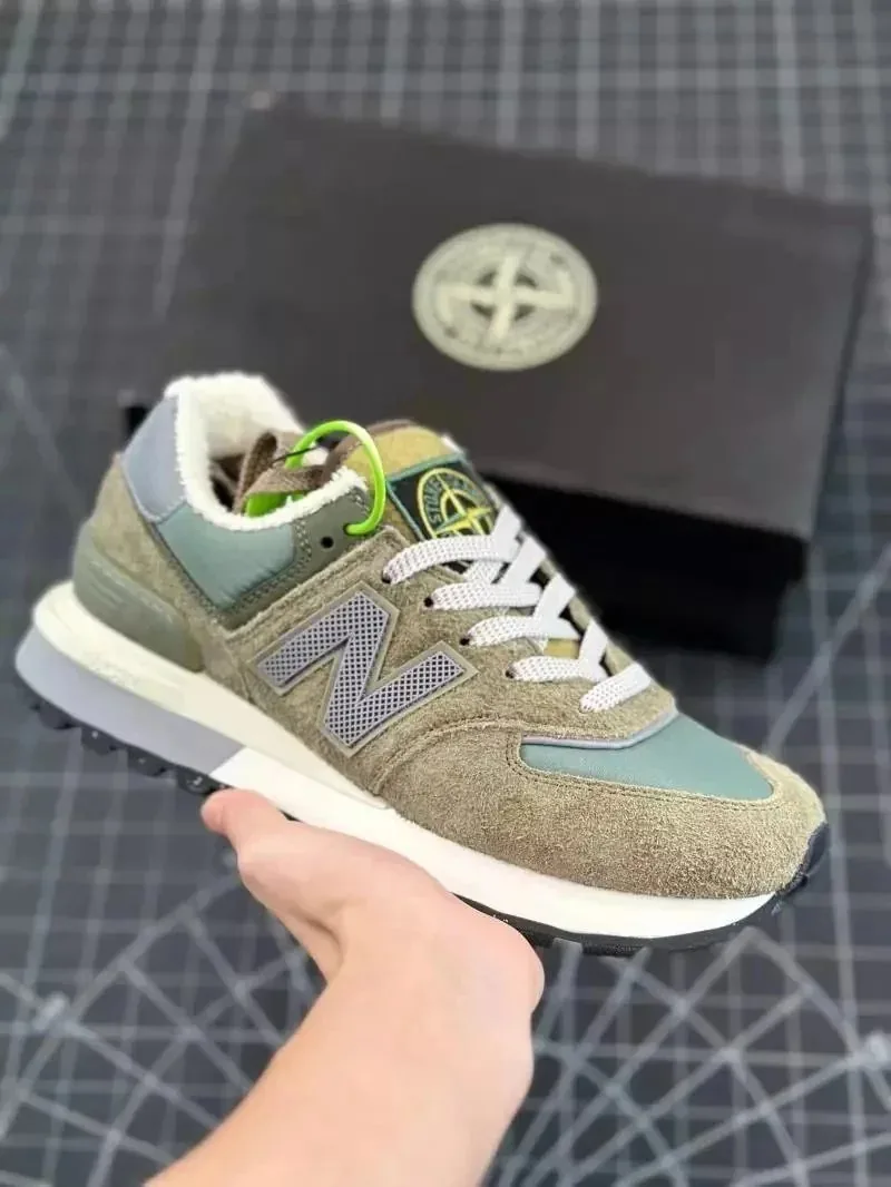 New Balance Grey-Green Running Shoes
