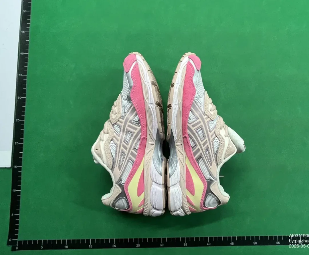 Asics Gel-NYC White Grey Runners — Photo 14
