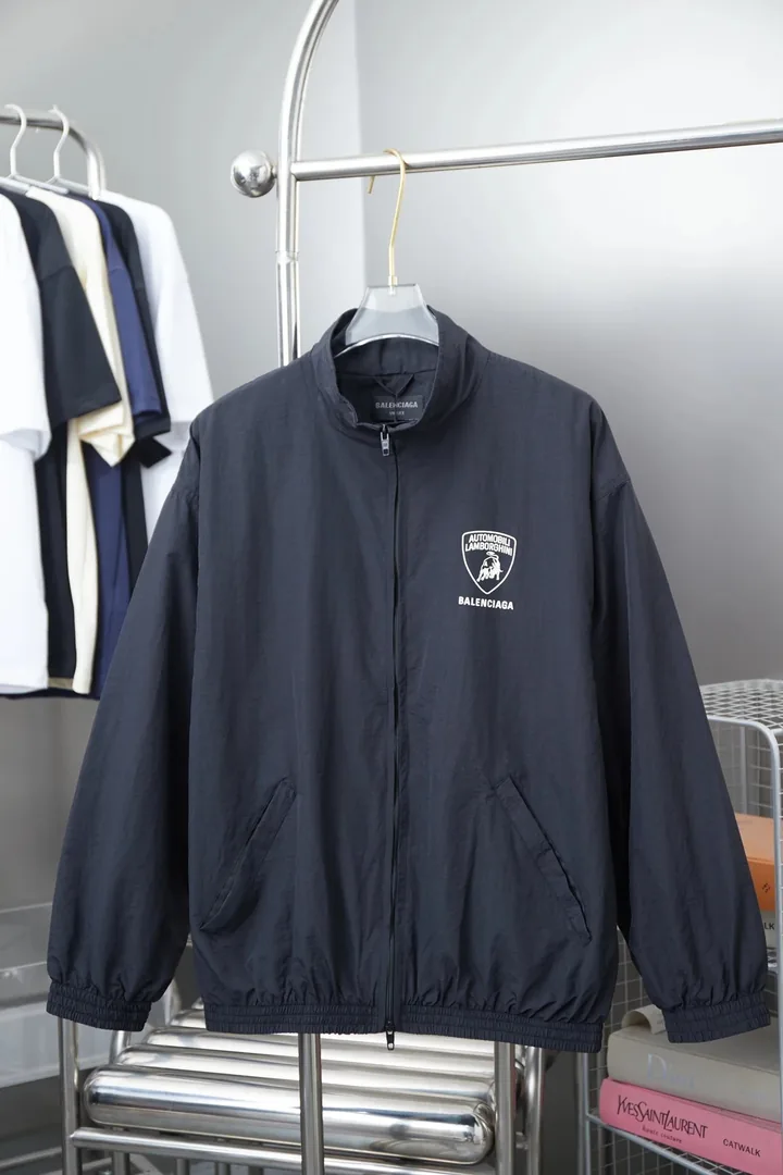 Windbreaker — QC