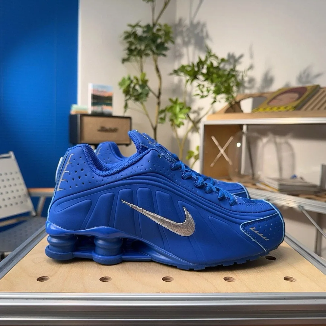 Nike Shox R4 Blue Runners