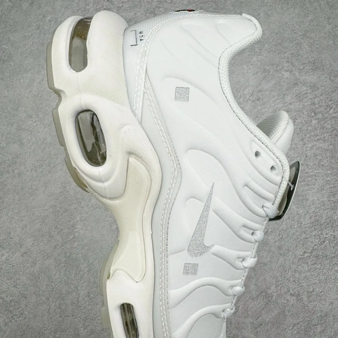 Nike Air Max Plus TN Grey Black Retro Sneakers — Photo 7