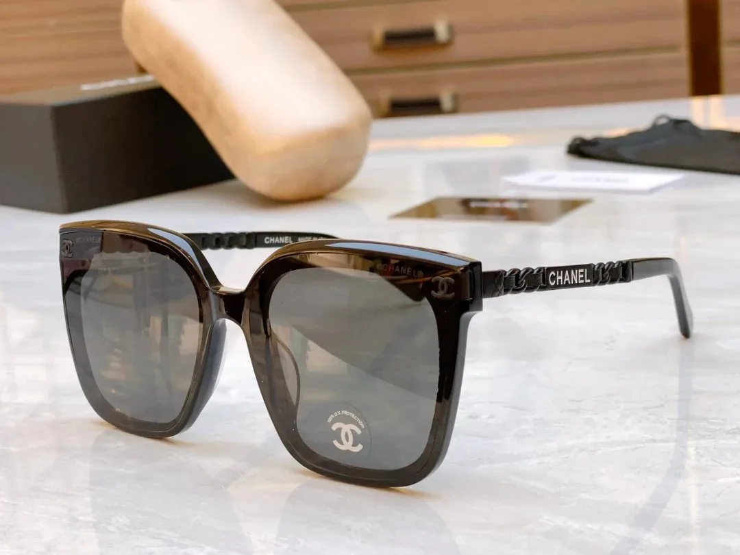 Unisex Sunglasses — QC