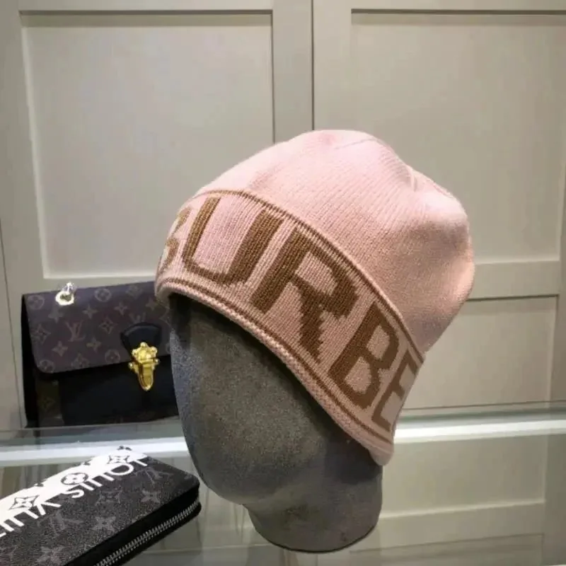 Minimalist Knit Beanie — Photo 7