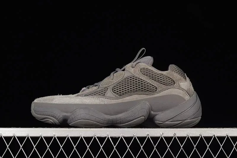 Yeezy 500 Sneakers — photo 9