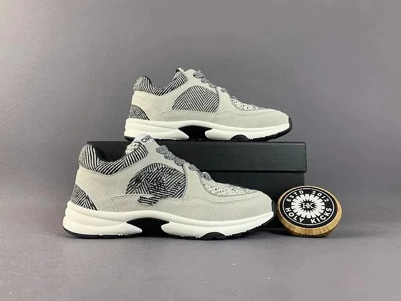 Chanel White Sport Sneakers — Photo 9