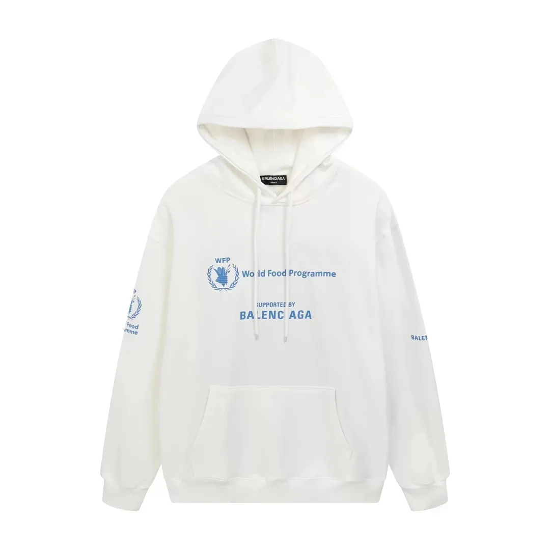 High Street Hoodie — Photo 15