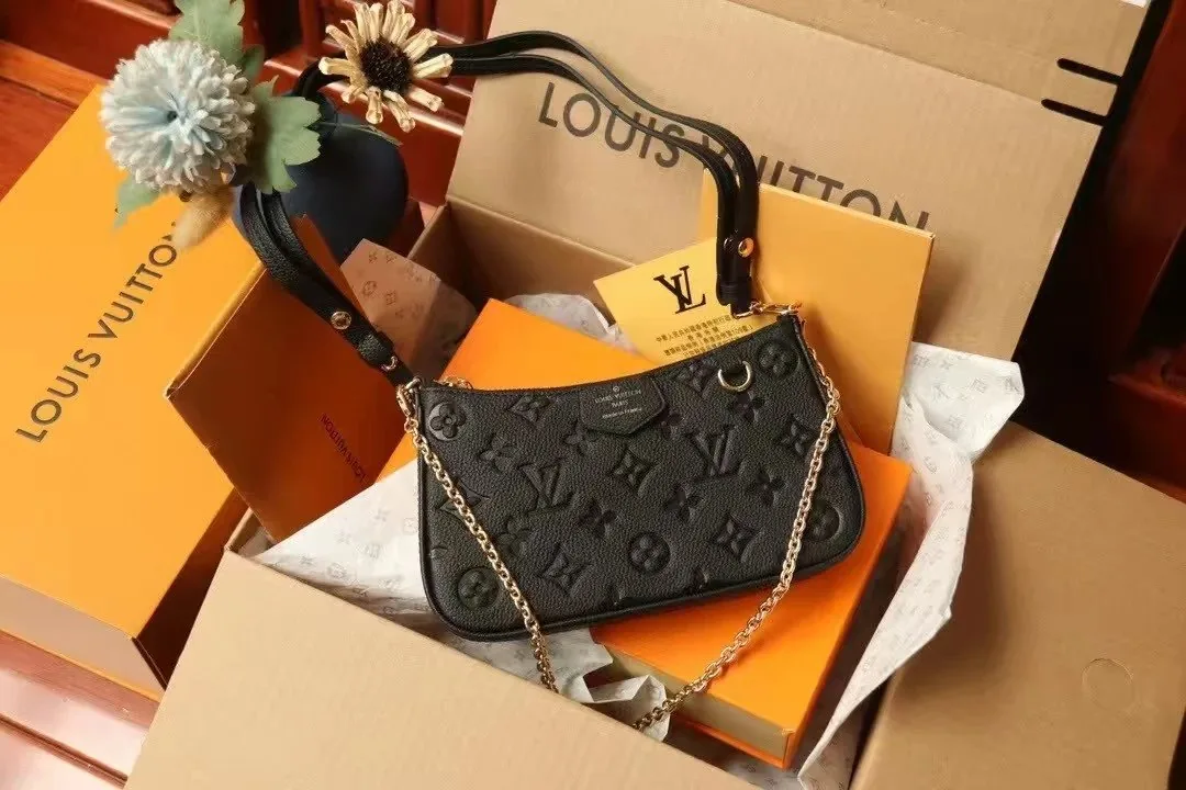 Louis Vuitton Leather Purse