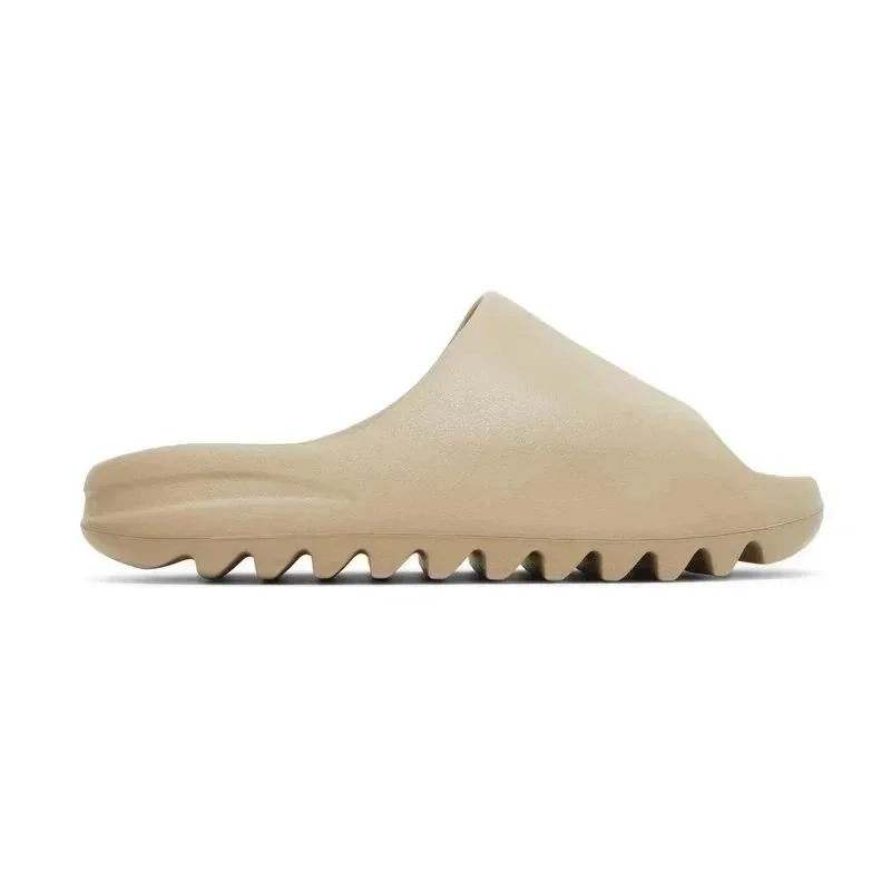 Yeezy Boost Unisex Sneakers — Photo 4