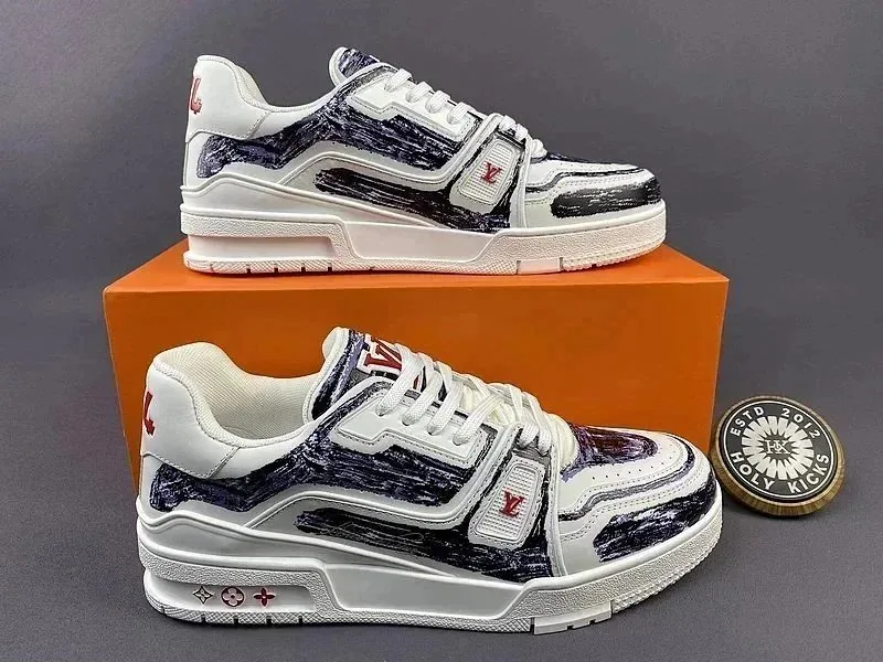 Louis Vuitton LV Trainer White Trainers — Photo 3