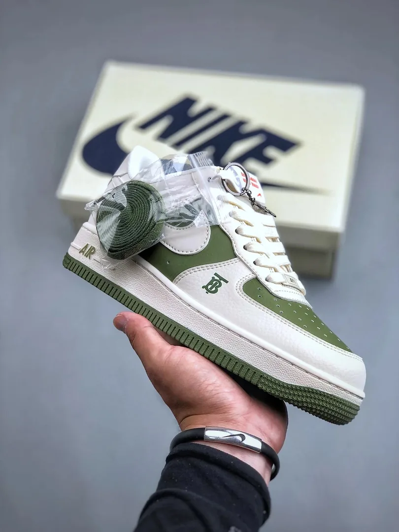 Nike Air Force 1 '07 Low Collaboration — photo 3