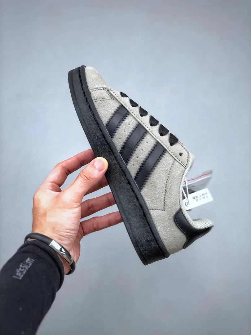 Adidas Campus 00s Low-Top Sneakers — Photo 2