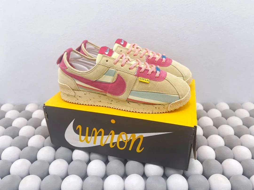 Nike Cortez Union LA Beige