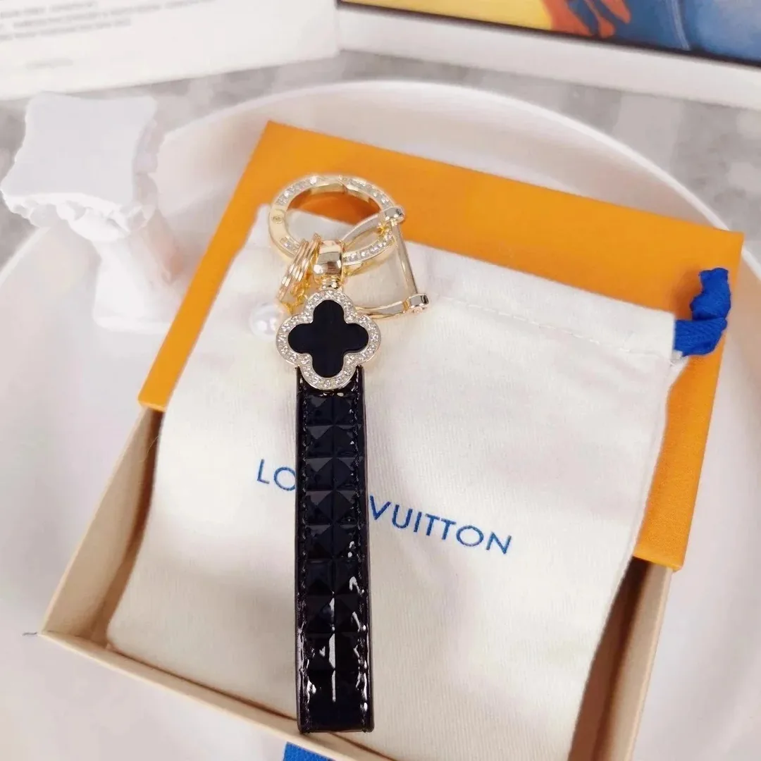 Assorted Jewelry Piece — QC