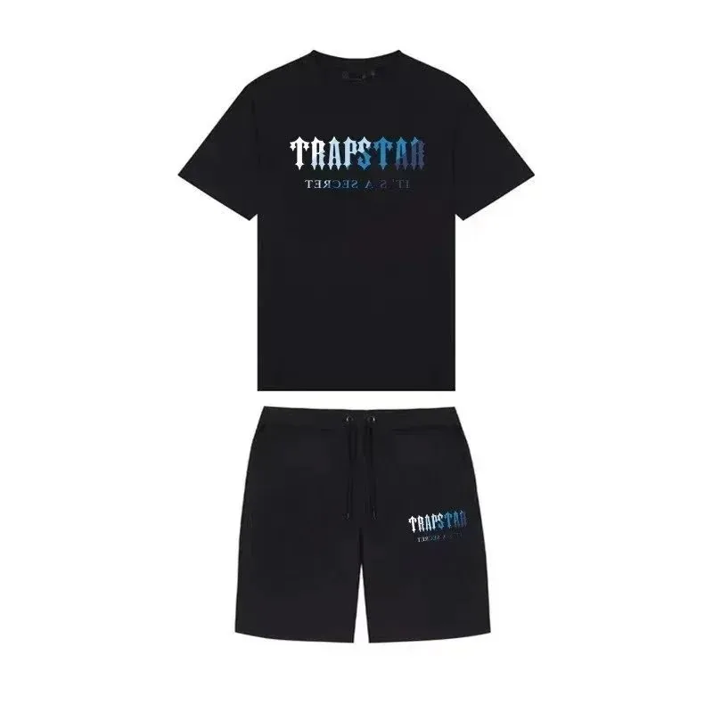 Short-Sleeve And Shorts Set — photo 12