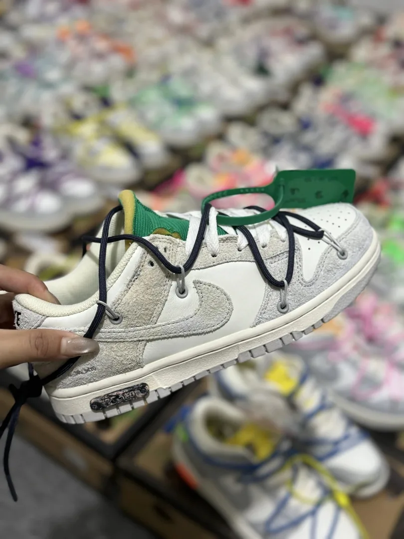 Off-White Low The 50 Sneakers