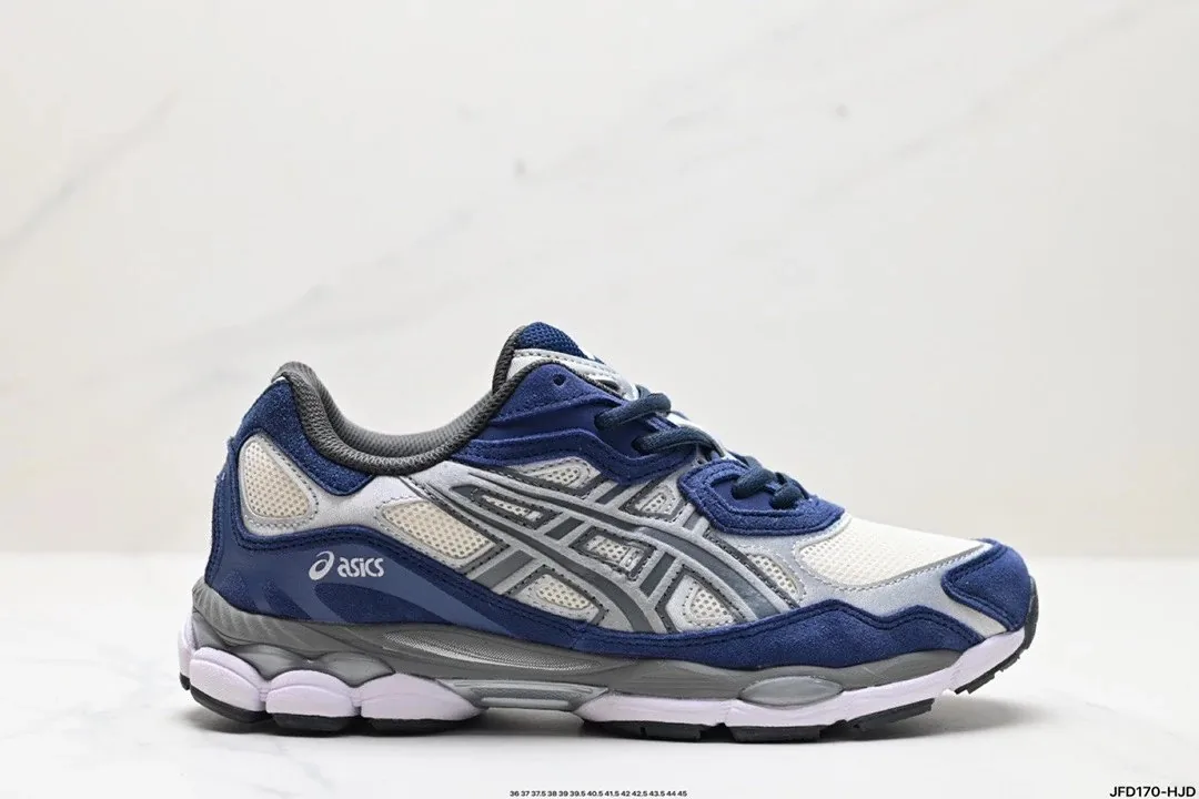 Asics Gel-Kayano 14 Black Athletic Trainers — Photo 4