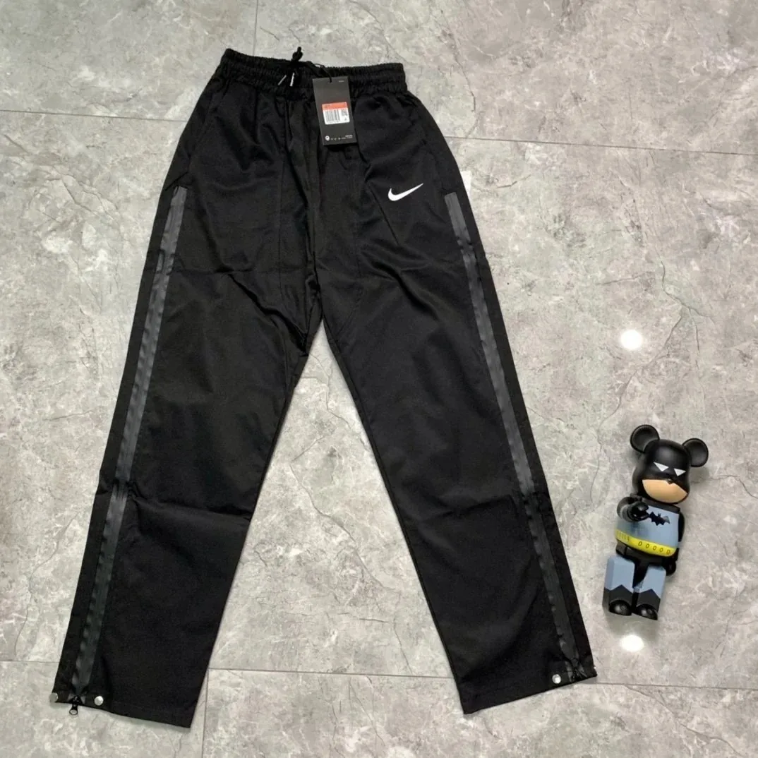 Nike Air Force 1 Track Pants — Photo 3