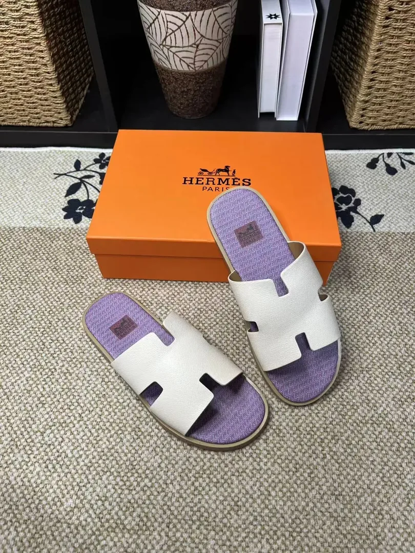 Hermes Classic Slides — Photo 10