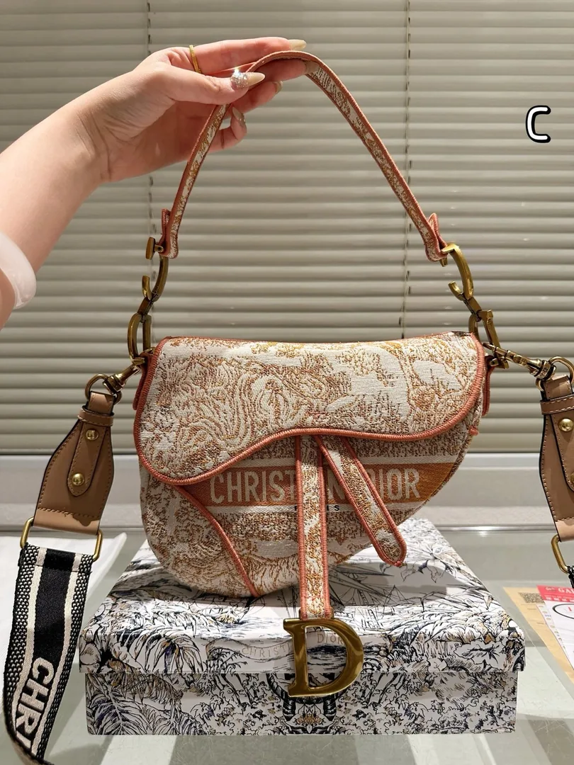 Dior Saddle Bag — photo 9