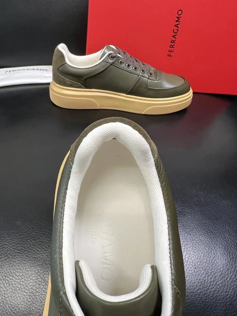 Nike Air Force 1 Leather — QC