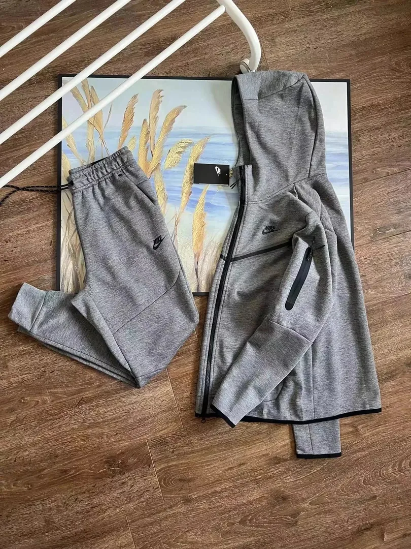 Nike Tech Fleece Set — photo 11