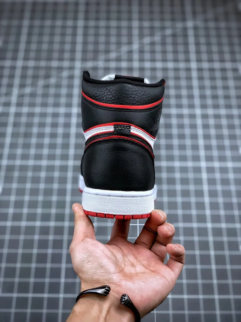 Air Jordan 1 High Infrared Leather — Photo 8