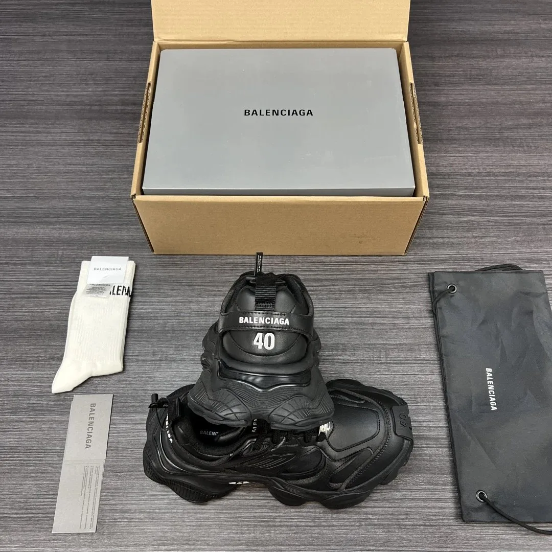 Balenciaga Cargo Sneaker Black Bigfoot Chunky Sneakers — Photo 11