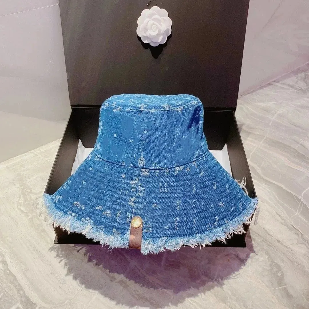 Bucket Hat — Photo 13