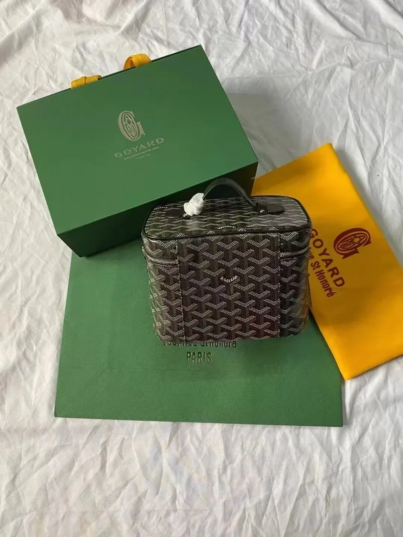 Goyard Double-Layer Satin Makeup Pouch — photo 2