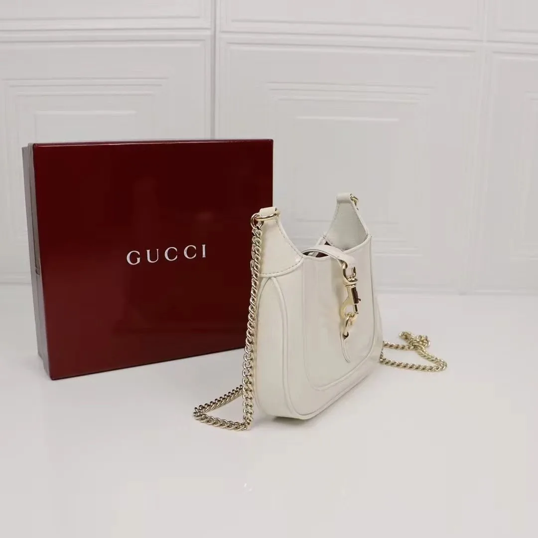 Gucci Leather Shoulder Bag — photo 4