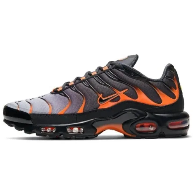 Nike Air Max Plus TN Trainers — Photo 11
